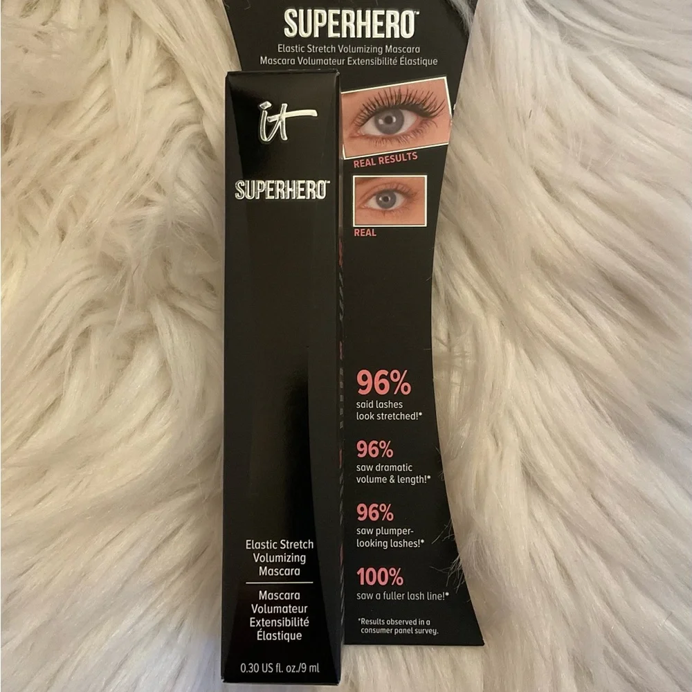 It Cosmetics Superhero Elastic Stretch Volumizing and Lengthening Mascara - New